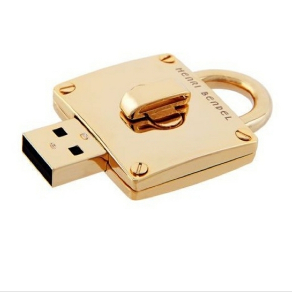 Henri Bendel Jetsetter USB Drive - Picture 7 of 11